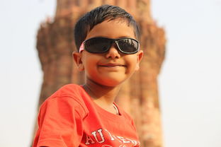 开云官网-天才少年：年仅18岁的新锐球员崭露头角，天才少年年龄